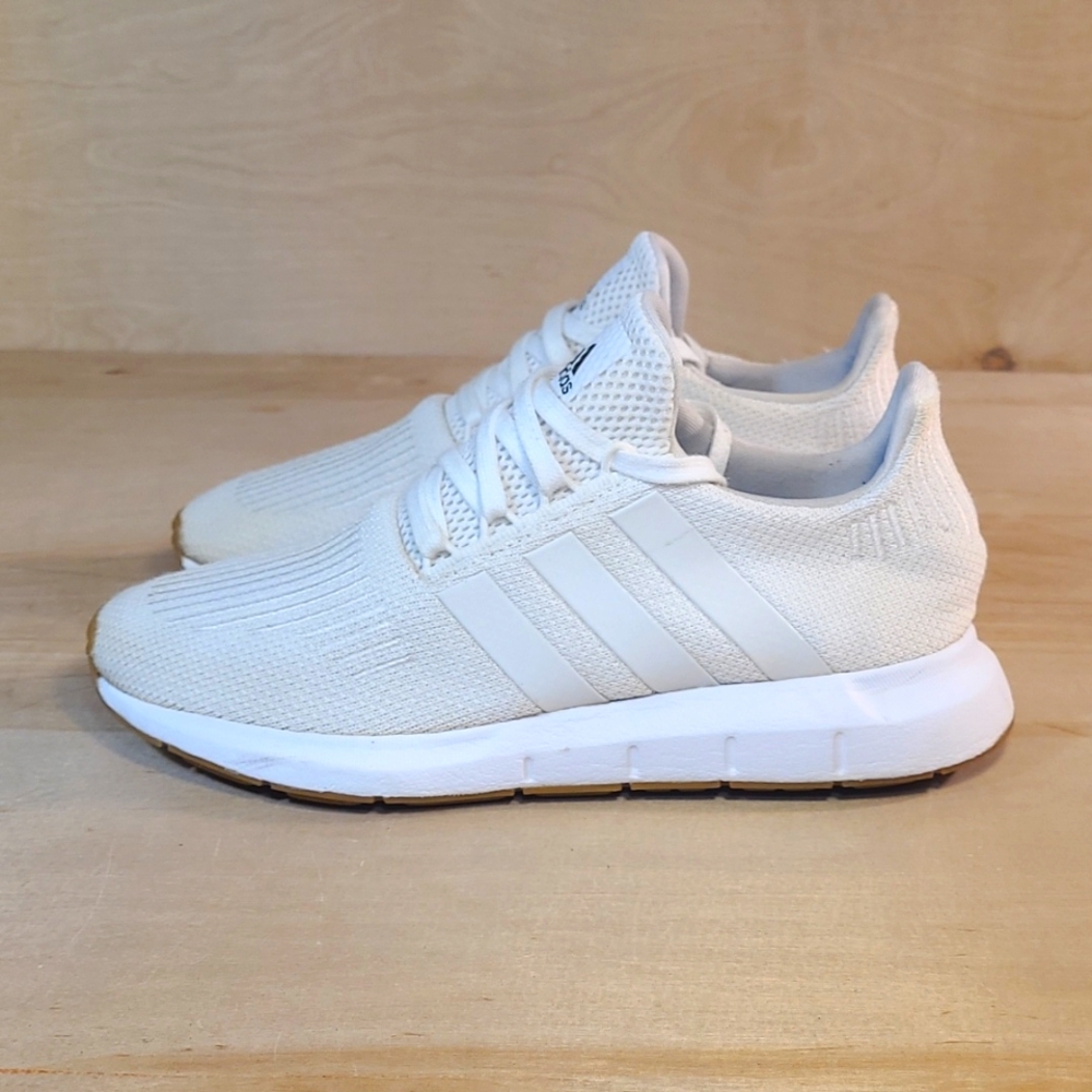Adidas Swift Run 1.0 Classic Mens All White Knit Size 7 Athletic Sneakers - Picture 5 of 10